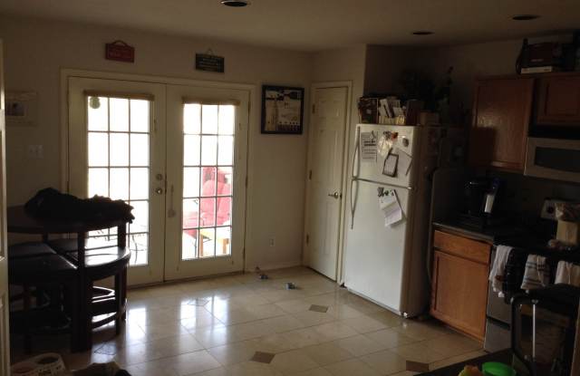 Welcome home to 9107 Meadow Springs! Gallery 4