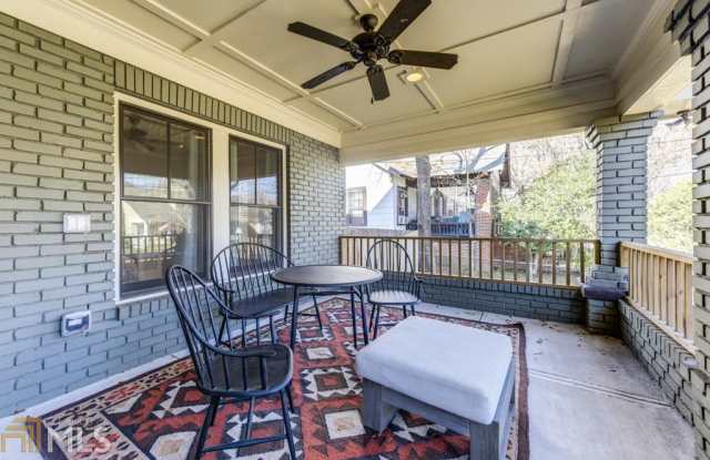 305 East Lake Dr Gallery 2