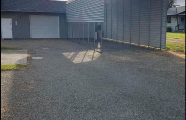 14202 4th Ave E RV Hookups - 14202 4th Avenue East, Parkland, WA 98445