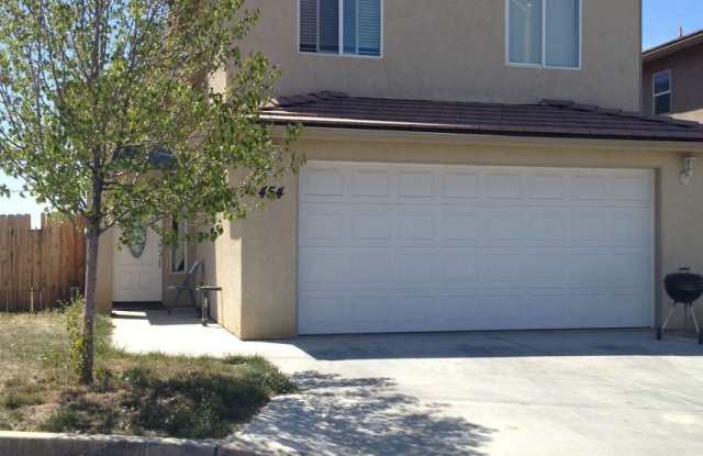 454 Sherwood Pl - 454 Sherwood Place, Tehachapi, CA 93561