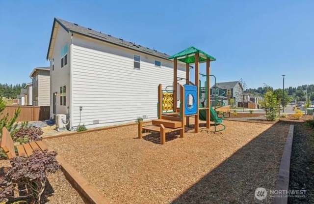 Brand new construction sfh in the heart of east bremerton Gallery 3