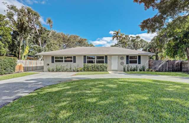 2545 Venice Drive Gallery 1