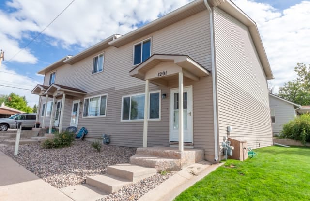 1201 Crook Avenue - 1 photos photos