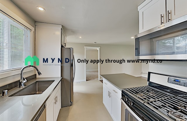 30548 5th Ave SW - 30548 5th Avenue Southwest, Federal Way, WA 98023