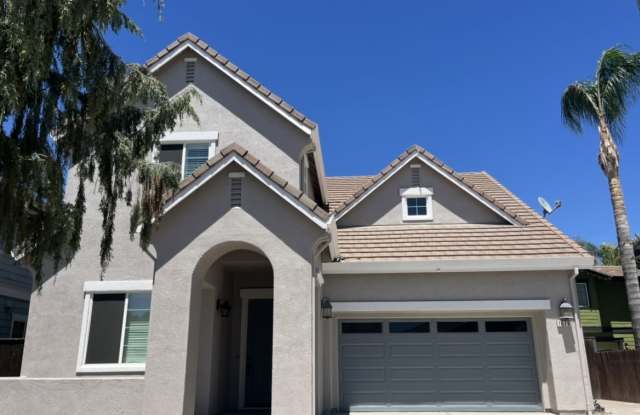 1679 Whispering Wind Drive Gallery 1