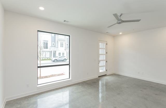 415 Merritt Ave Gallery 3