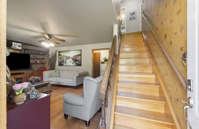 3800 Amber Court Gallery 3