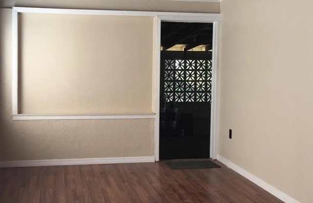 18 Becker Drive Gallery 2