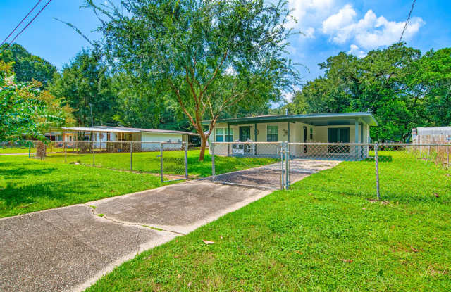 Freshly Remodeled 3 Bed Home in West Pensacola photos photos Freshly Remodeled 3 Bed Home in West Pensacola photos photos
