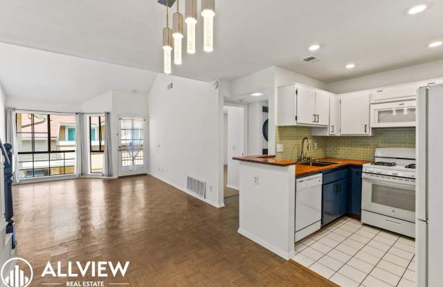 Updated 2 Bed, 1.5 Bath Condo in Gated Crosspointe Village photos photos
