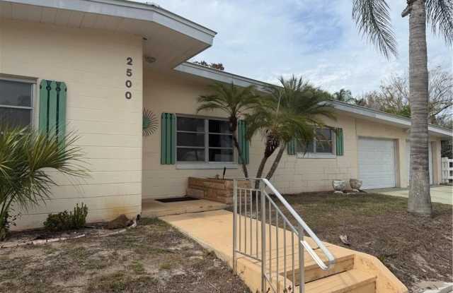 2500 Lakeview Drive photos photos 2500 Lakeview Drive photos photos