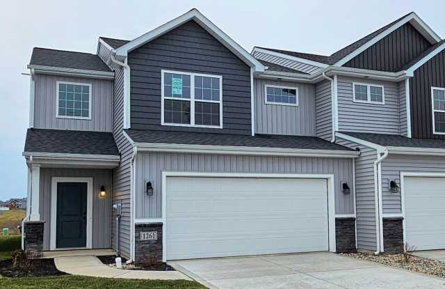 1261 West Hamilton Road North - 1 photos photos