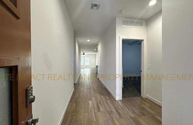 11112 South Weismann Drive Gallery 2