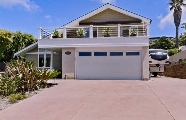Long / Short term FURNISHED rental - Resort-Style 3 Bedroom Home with Casita Gallery 3