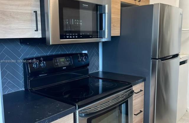 7474 E Plumosa Ln - 7474 East Plumosa Lane, Palm Beach County, FL 33467