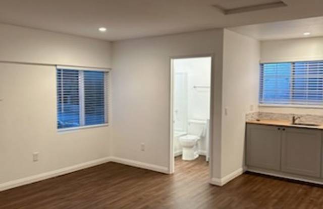 SOPHISTICATED ATTACHED STUDIO ADU! photos photos