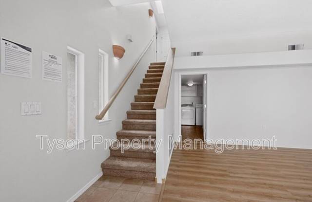 10008 Del Chaparral Ct NE Gallery 4