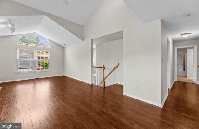 3204 DANBURY Court Gallery 4
