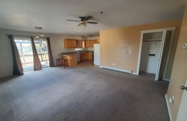 1128 Cruiser Ln Gallery 2