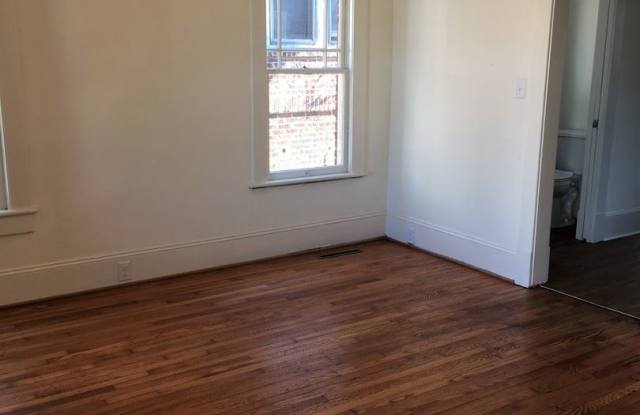 817 Spring Garden Street Gallery 4