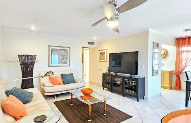 149 Markham G - 149 Markham G, Deerfield Beach, FL 33442