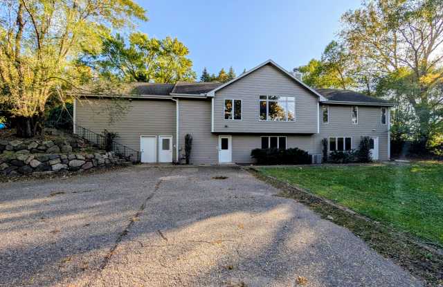 4626 Linnea Ln Gallery 1