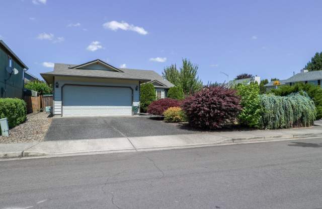 Welcome to the spacious one-level home in Salmon Creek, Vancouver, WA! photos photos