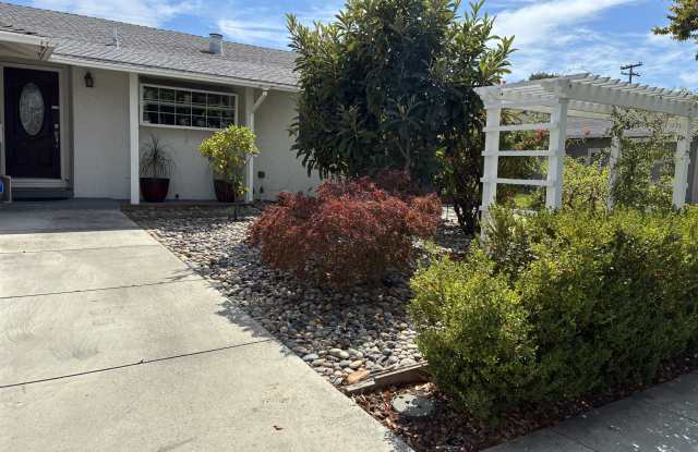 1470 Branham Lane Gallery 1