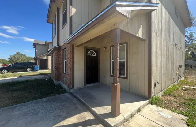 4602 Swann Lane photos photos