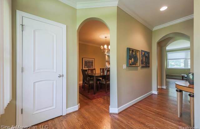 155 LAKEVIEW Avenue Gallery 3