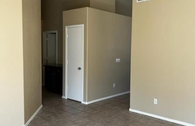 1266 W LARK Drive Gallery 4