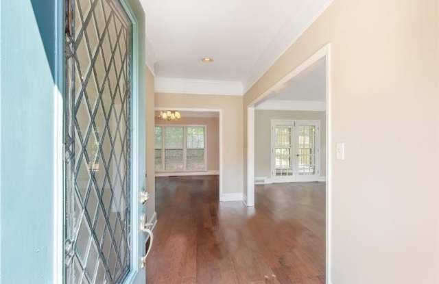919 Bridgegate Drive NE Gallery 4