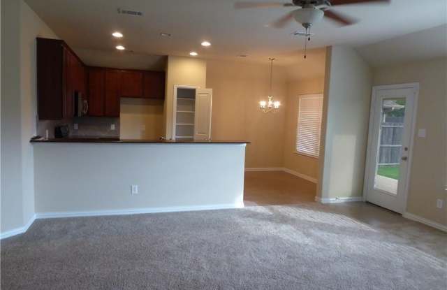 2109 Sun Creek Drive Gallery 4