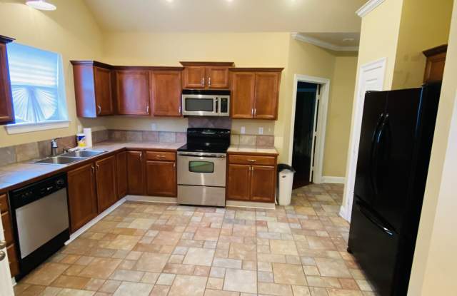 221 Windcreek Ln Gallery 3