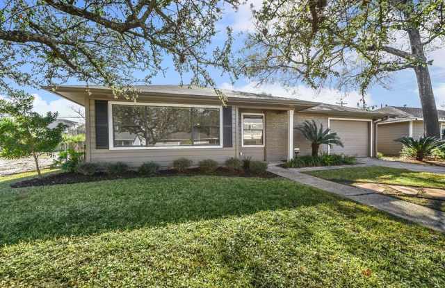 1349 Martin Street - 1349 Martin Street, Houston, TX 77018