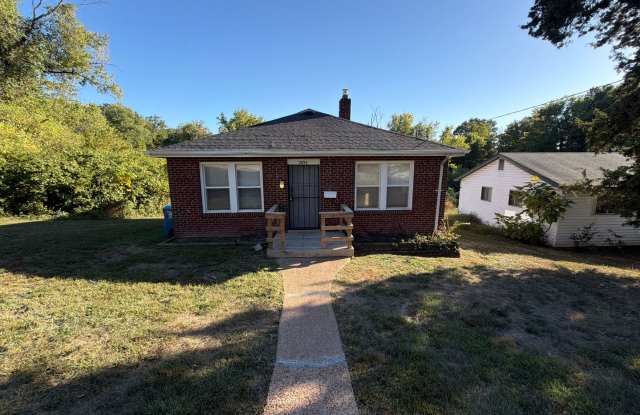 All Brick home on Meadowlark photos photos