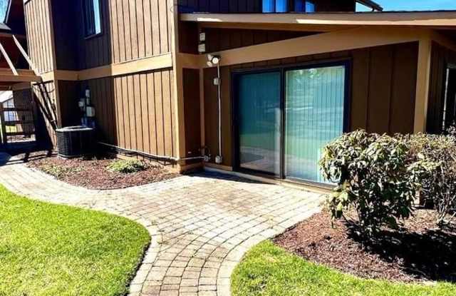 10748 WAYRIDGE DR photos photos