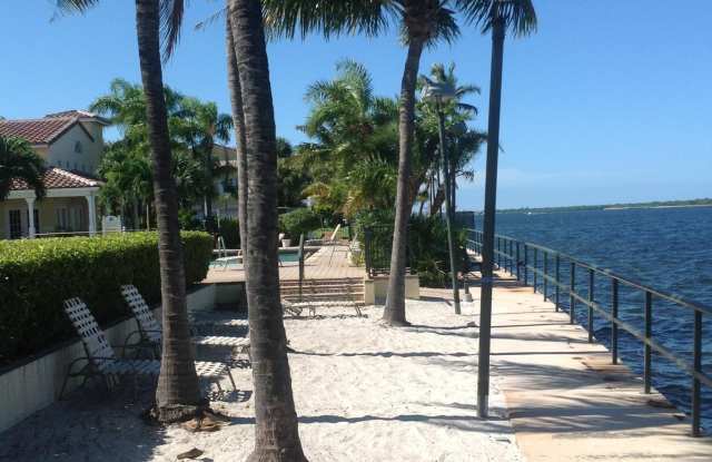 1040 Lake Shore Drive photos photos