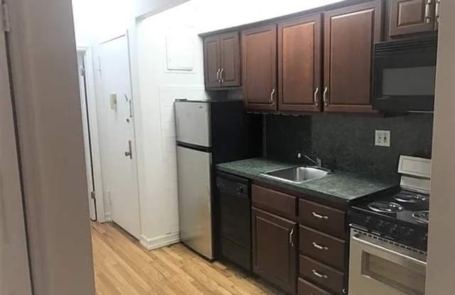 920 Amsterdam Ave photos photos