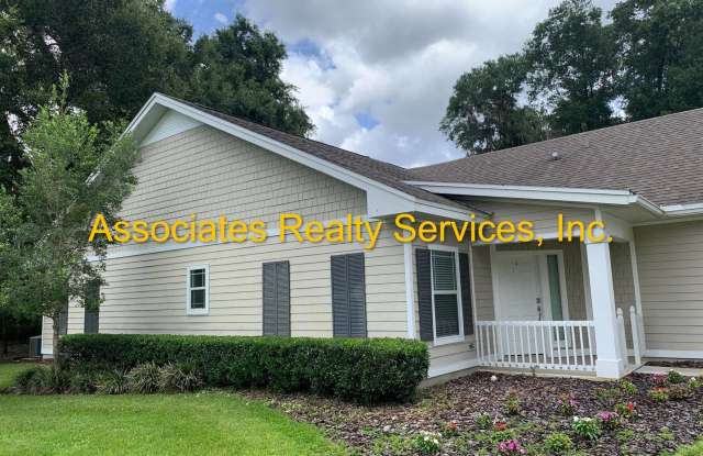 Sublease! Lovely End Unit in Villas of West End LOOK! - 12742 Northwest 12th Road, Alachua County, FL 32669