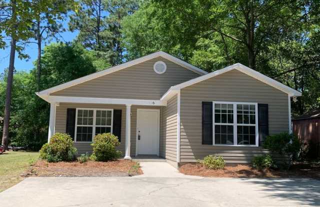 3 Bedroom 2 Bath House on Hillsdale Drive w/Storage - 116 Hillsdale Drive, Wilmington, NC 28403
