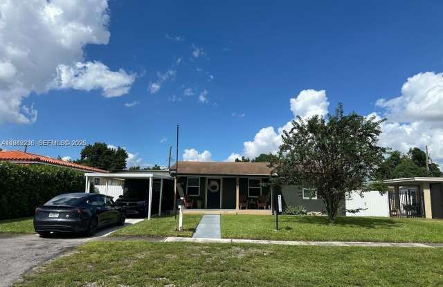 651 E 38th St photos photos