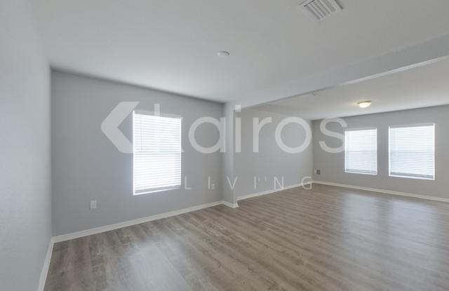 2227 Northwest 11th Court Gallery 4