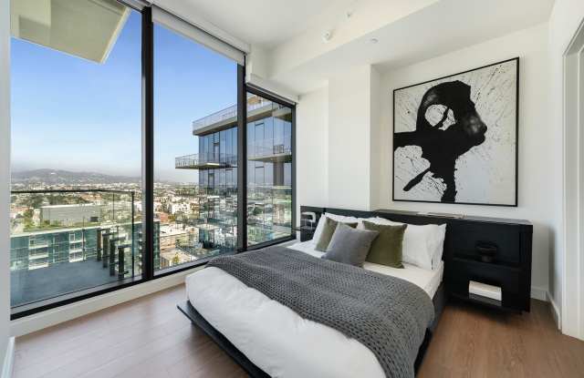 Opus LA Gallery 2