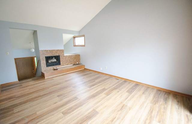 2BR Twin Home with Garage & Great Outdoor Space! Gallery 4