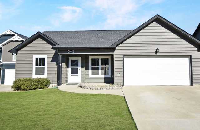 Pet Friendly Three Bedroom! photos photos