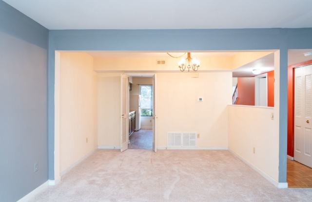1054 Cheshire Ct Gallery 4