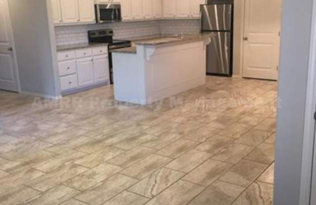 Spacious & Modern 2-Bedroom Townhome Gallery 3