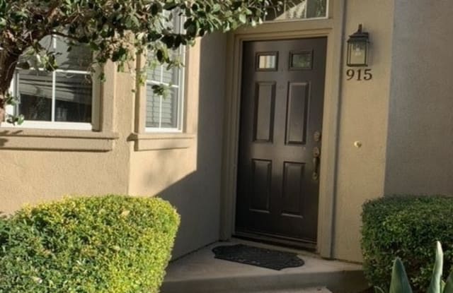 915 Somerville - 915 Somerville, Irvine, CA 92620