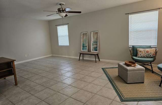 1735 E Central Avenue Gallery 3